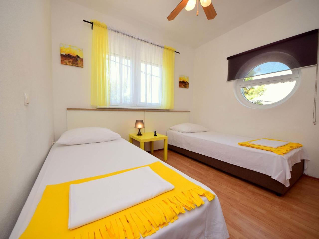Apartment Anda-1 By Interhome Trogir Bagian luar foto