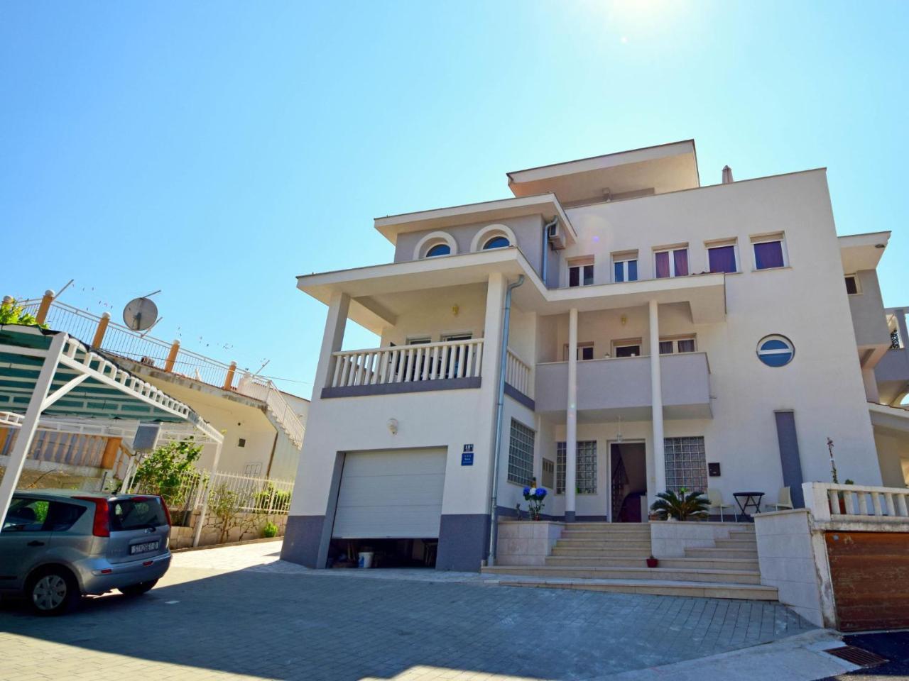 Apartment Anda-1 By Interhome Trogir Bagian luar foto